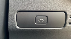 Volvo Xc40 2.0 B4P Plus Dark 5dr AWD Auto Petrol Estate